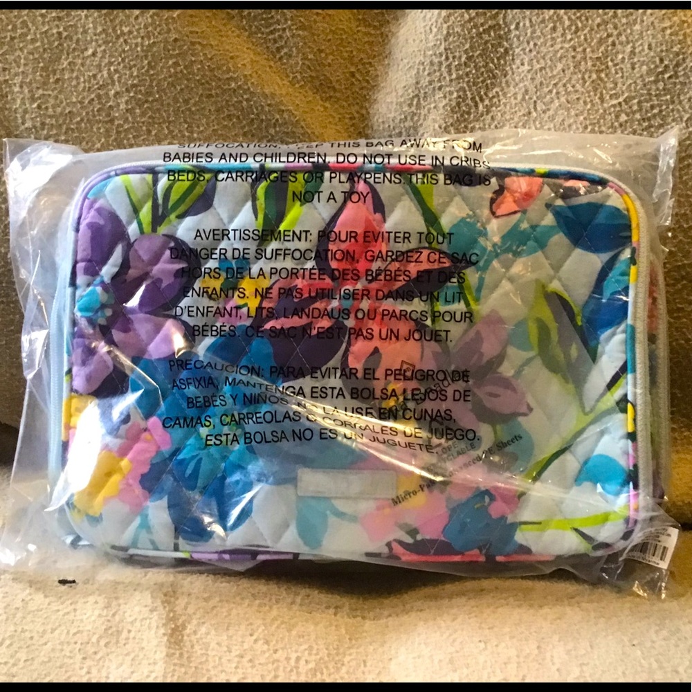 Vera Bradley Blush and Brush case Marion Floral